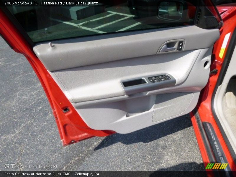 Passion Red / Dark Beige/Quartz 2006 Volvo S40 T5