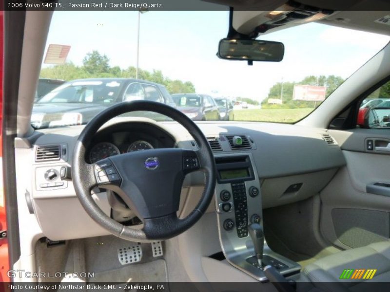 Passion Red / Dark Beige/Quartz 2006 Volvo S40 T5