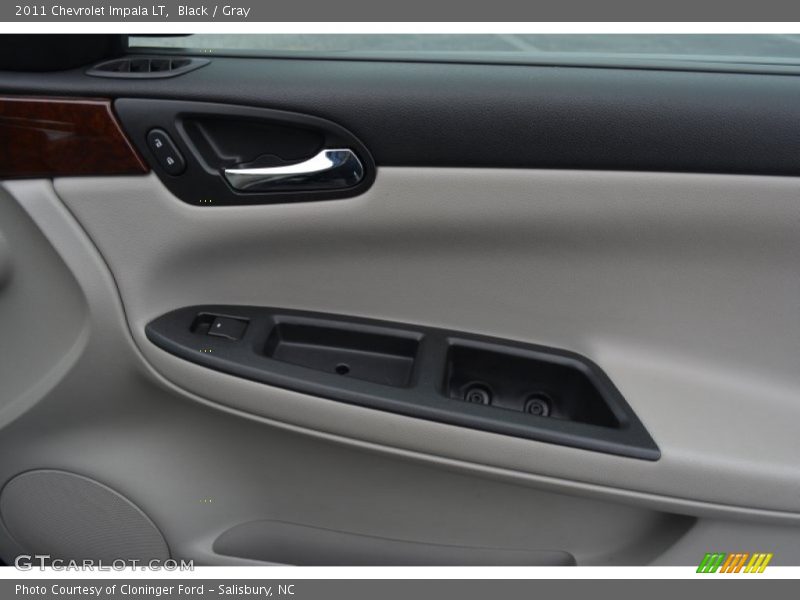 Black / Gray 2011 Chevrolet Impala LT