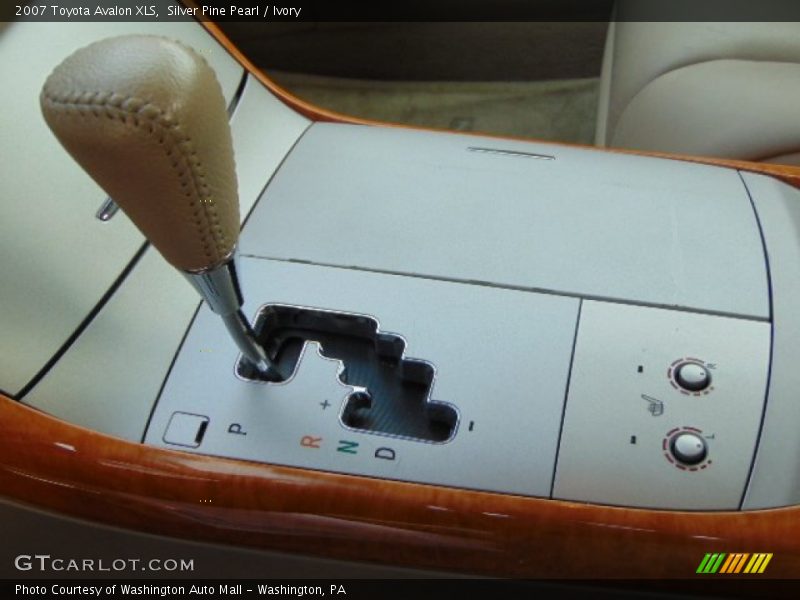 Silver Pine Pearl / Ivory 2007 Toyota Avalon XLS