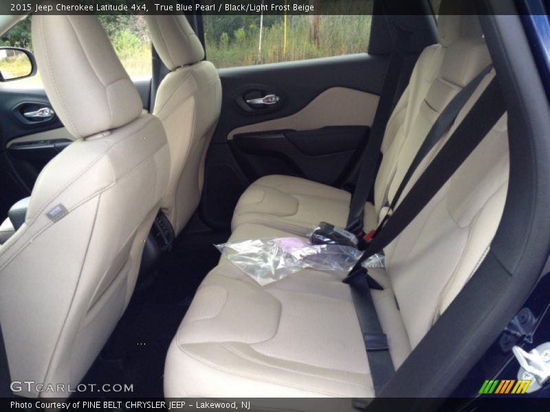 True Blue Pearl / Black/Light Frost Beige 2015 Jeep Cherokee Latitude 4x4