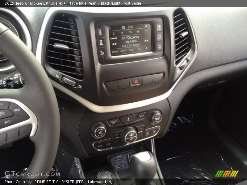 True Blue Pearl / Black/Light Frost Beige 2015 Jeep Cherokee Latitude 4x4