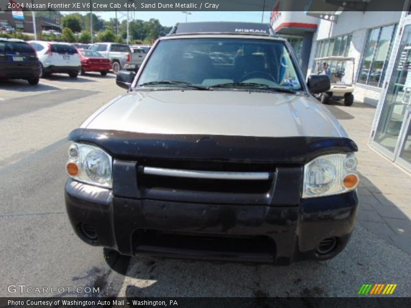 Sand Dune Metallic / Gray 2004 Nissan Frontier XE V6 Crew Cab 4x4