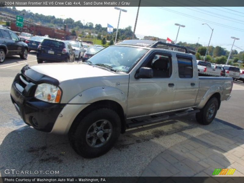 Sand Dune Metallic / Gray 2004 Nissan Frontier XE V6 Crew Cab 4x4