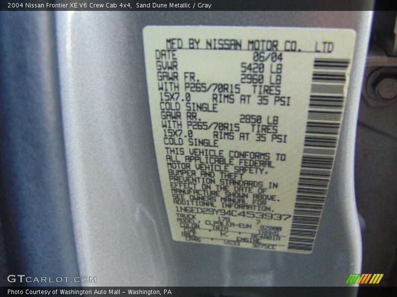 Sand Dune Metallic / Gray 2004 Nissan Frontier XE V6 Crew Cab 4x4