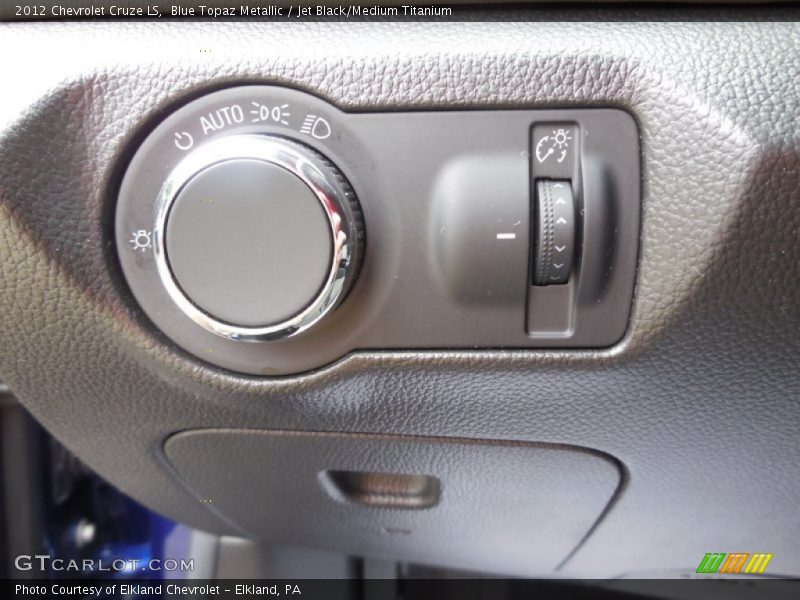 Blue Topaz Metallic / Jet Black/Medium Titanium 2012 Chevrolet Cruze LS
