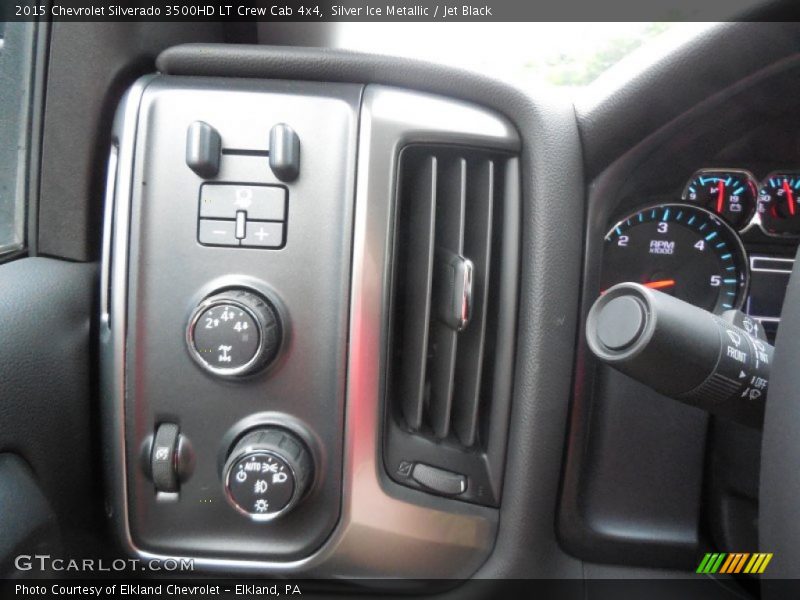 Silver Ice Metallic / Jet Black 2015 Chevrolet Silverado 3500HD LT Crew Cab 4x4