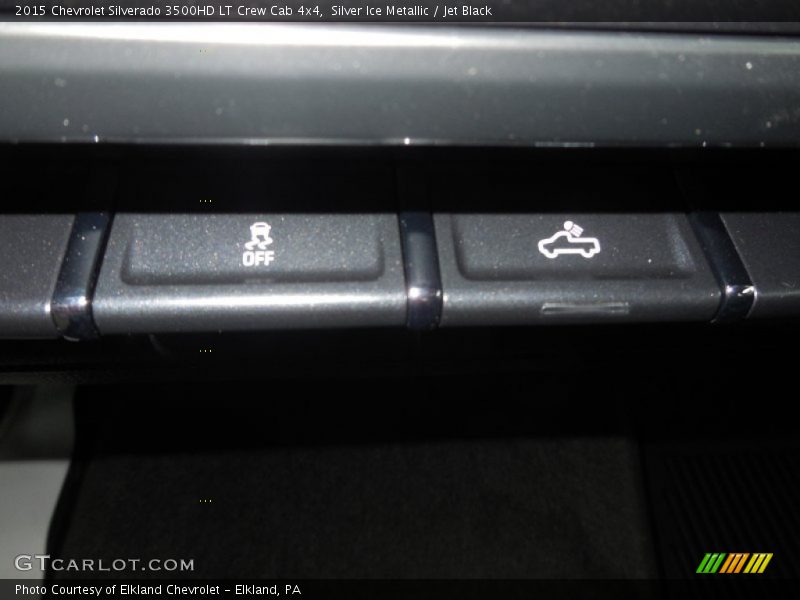 Silver Ice Metallic / Jet Black 2015 Chevrolet Silverado 3500HD LT Crew Cab 4x4