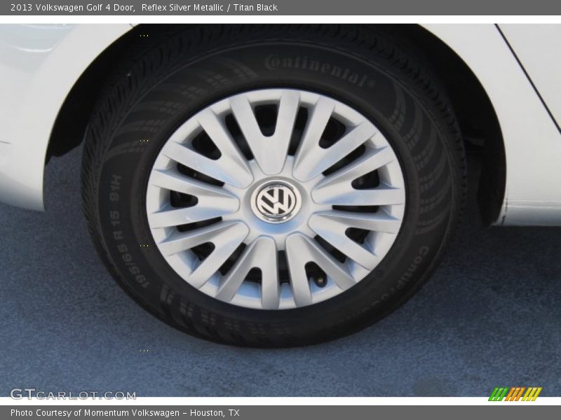 Reflex Silver Metallic / Titan Black 2013 Volkswagen Golf 4 Door