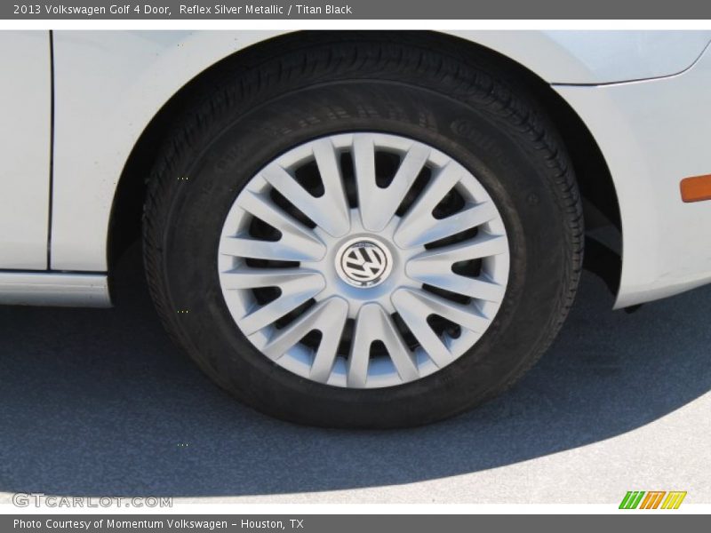 Reflex Silver Metallic / Titan Black 2013 Volkswagen Golf 4 Door