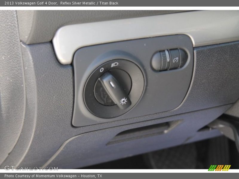 Reflex Silver Metallic / Titan Black 2013 Volkswagen Golf 4 Door