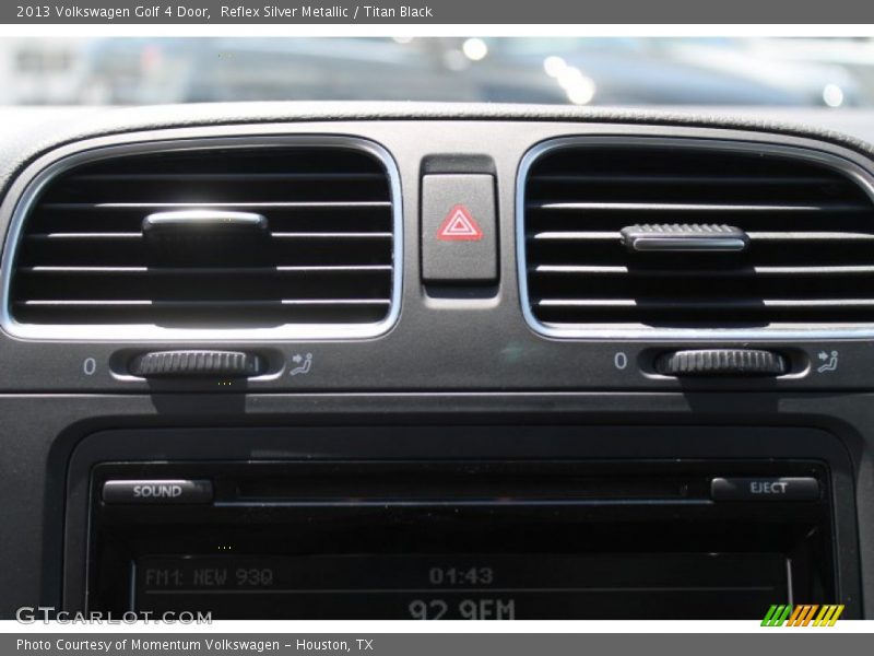 Reflex Silver Metallic / Titan Black 2013 Volkswagen Golf 4 Door