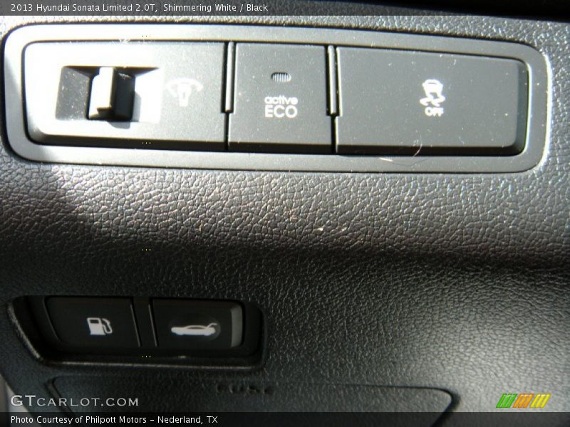 Shimmering White / Black 2013 Hyundai Sonata Limited 2.0T