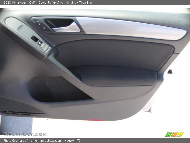 Reflex Silver Metallic / Titan Black 2013 Volkswagen Golf 4 Door