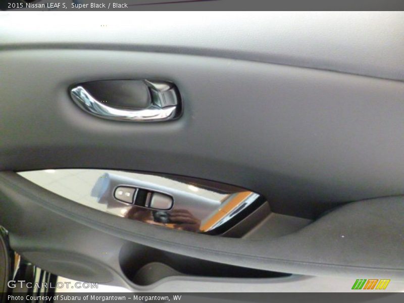 Super Black / Black 2015 Nissan LEAF S