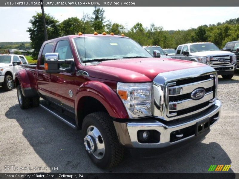 Front 3/4 View of 2015 F350 Super Duty Lariat Crew Cab 4x4 DRW