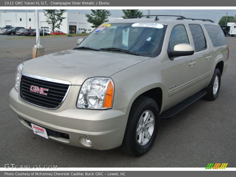 Champagne Silver Metallic / Ebony 2013 GMC Yukon XL SLT