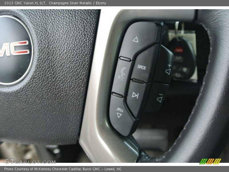 Champagne Silver Metallic / Ebony 2013 GMC Yukon XL SLT