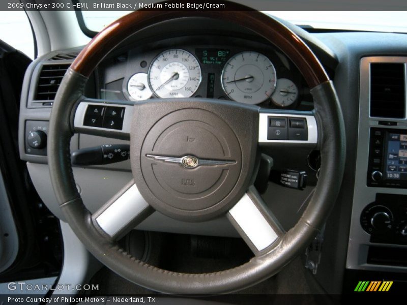 Brilliant Black / Medium Pebble Beige/Cream 2009 Chrysler 300 C HEMI
