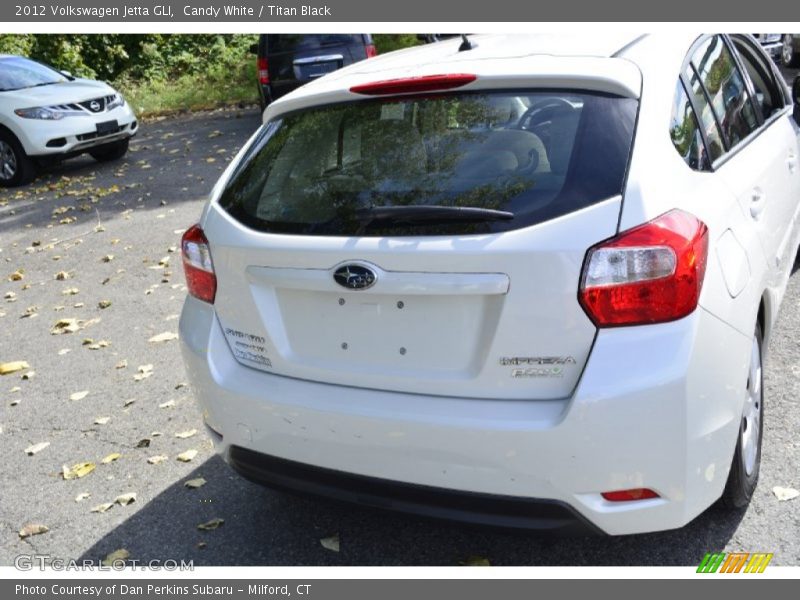 Candy White / Titan Black 2012 Volkswagen Jetta GLI