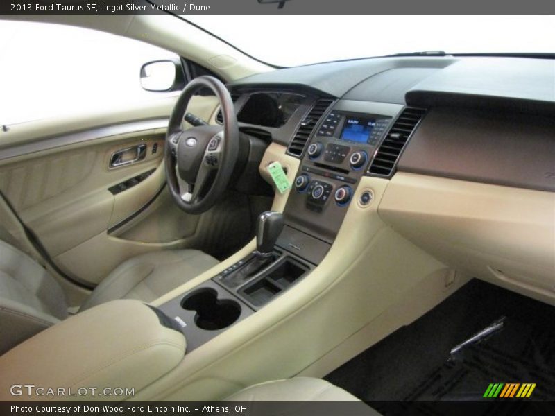 Ingot Silver Metallic / Dune 2013 Ford Taurus SE