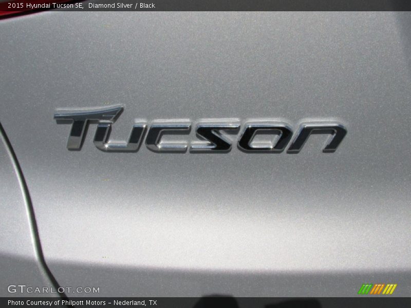 Diamond Silver / Black 2015 Hyundai Tucson SE