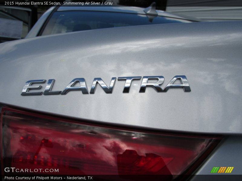 Shimmering Air Silver / Gray 2015 Hyundai Elantra SE Sedan