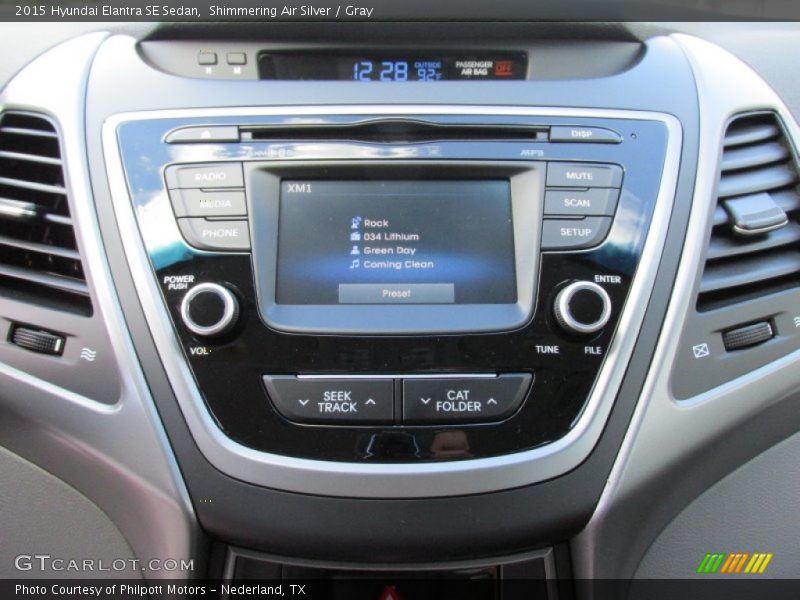 Shimmering Air Silver / Gray 2015 Hyundai Elantra SE Sedan