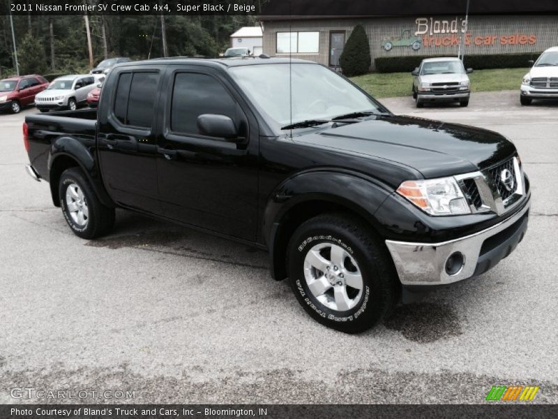 Super Black / Beige 2011 Nissan Frontier SV Crew Cab 4x4