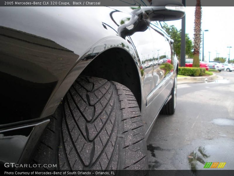 Black / Charcoal 2005 Mercedes-Benz CLK 320 Coupe