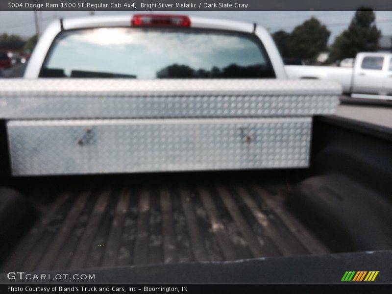 Bright Silver Metallic / Dark Slate Gray 2004 Dodge Ram 1500 ST Regular Cab 4x4