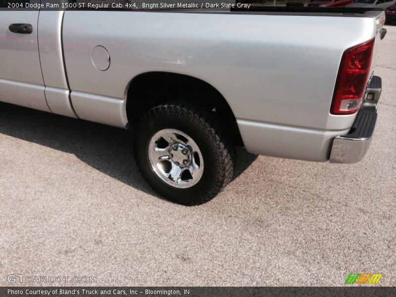 Bright Silver Metallic / Dark Slate Gray 2004 Dodge Ram 1500 ST Regular Cab 4x4