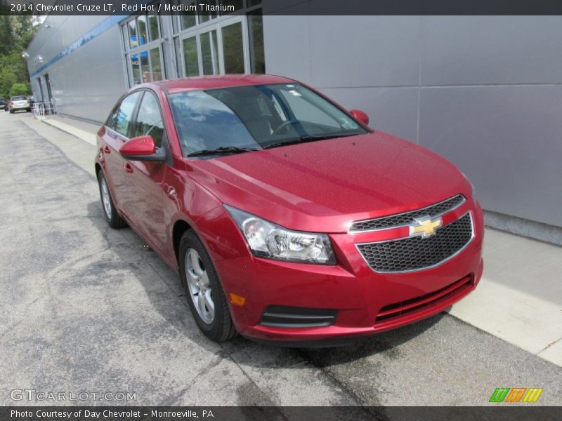 Red Hot / Medium Titanium 2014 Chevrolet Cruze LT