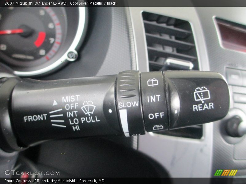 Cool Silver Metallic / Black 2007 Mitsubishi Outlander LS 4WD