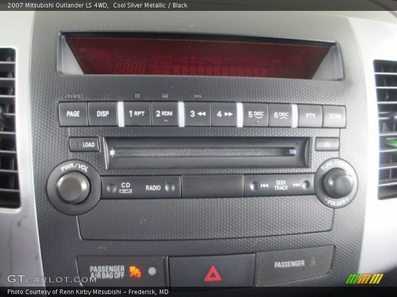Cool Silver Metallic / Black 2007 Mitsubishi Outlander LS 4WD