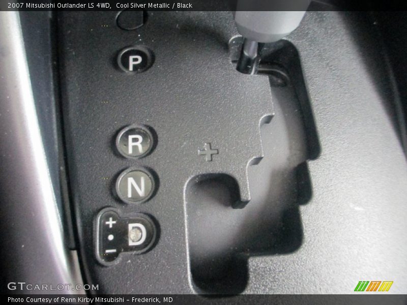 Cool Silver Metallic / Black 2007 Mitsubishi Outlander LS 4WD