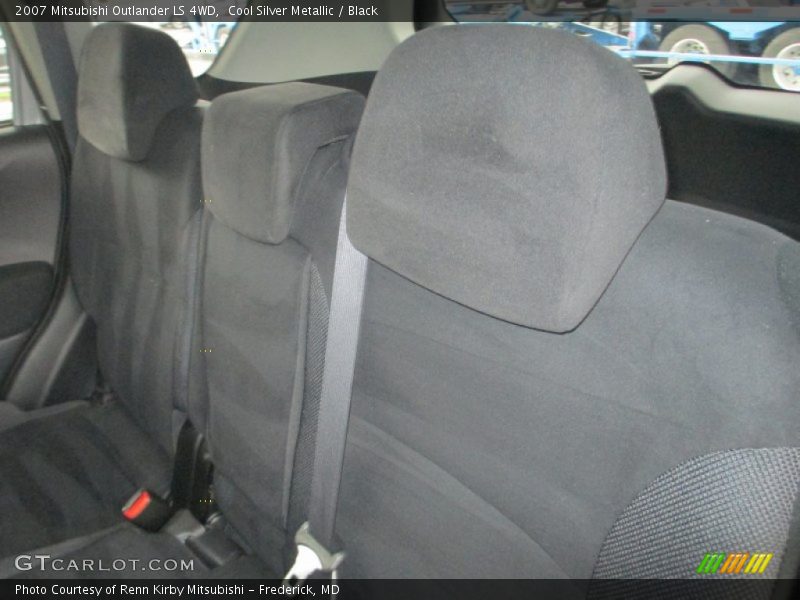 Cool Silver Metallic / Black 2007 Mitsubishi Outlander LS 4WD