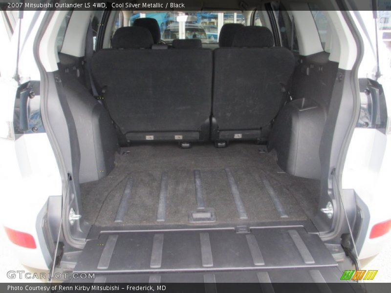 Cool Silver Metallic / Black 2007 Mitsubishi Outlander LS 4WD