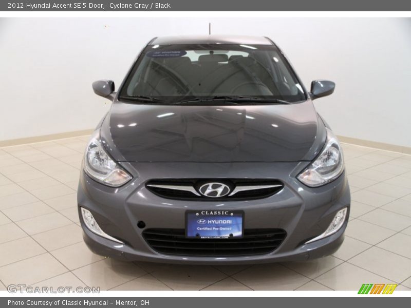 Cyclone Gray / Black 2012 Hyundai Accent SE 5 Door