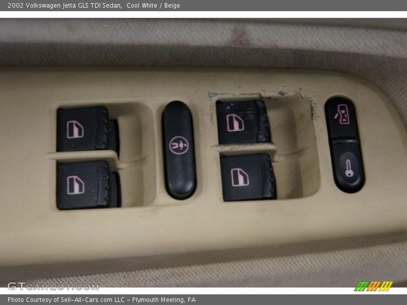 Cool White / Beige 2002 Volkswagen Jetta GLS TDI Sedan