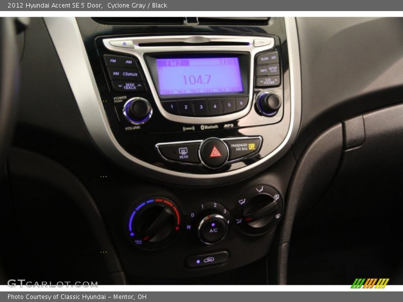 Cyclone Gray / Black 2012 Hyundai Accent SE 5 Door