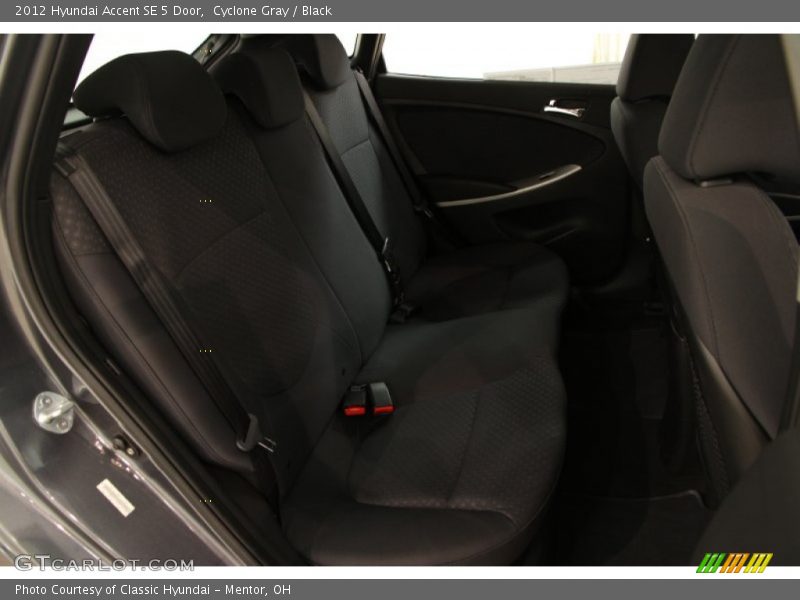 Cyclone Gray / Black 2012 Hyundai Accent SE 5 Door