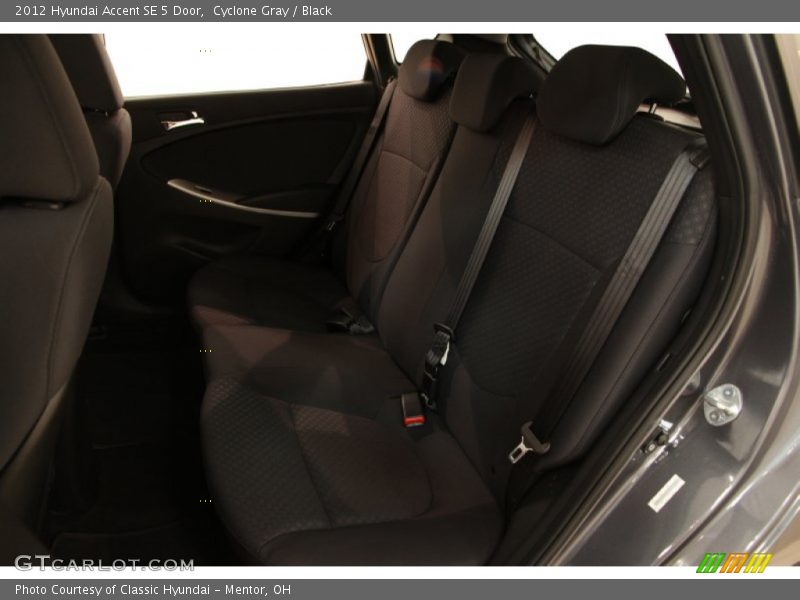 Cyclone Gray / Black 2012 Hyundai Accent SE 5 Door