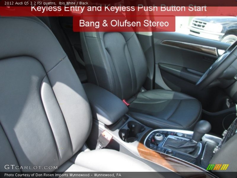 Ibis White / Black 2012 Audi Q5 3.2 FSI quattro