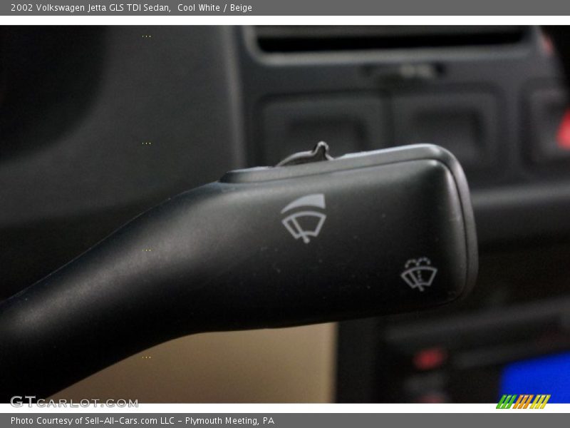 Cool White / Beige 2002 Volkswagen Jetta GLS TDI Sedan
