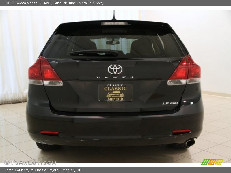 Attitude Black Metallic / Ivory 2013 Toyota Venza LE AWD