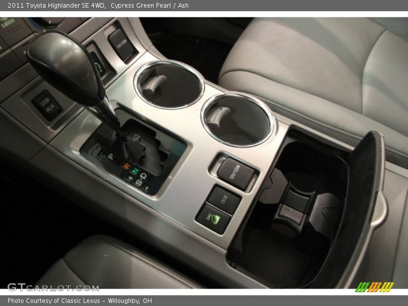 Cypress Green Pearl / Ash 2011 Toyota Highlander SE 4WD