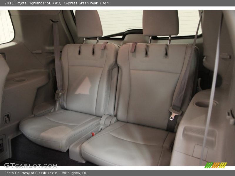 Cypress Green Pearl / Ash 2011 Toyota Highlander SE 4WD