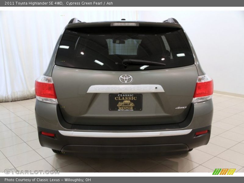 Cypress Green Pearl / Ash 2011 Toyota Highlander SE 4WD