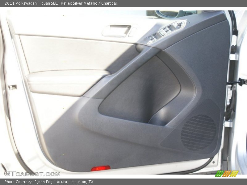 Reflex Silver Metallic / Charcoal 2011 Volkswagen Tiguan SEL